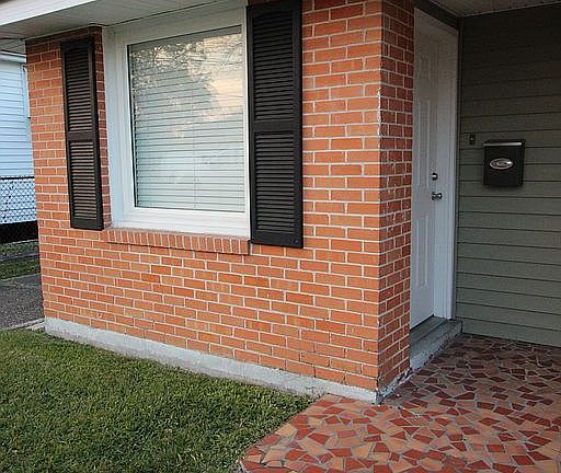 2nd image of 3839 Cypress St