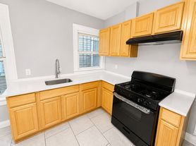814 S 17th St, Newark, NJ