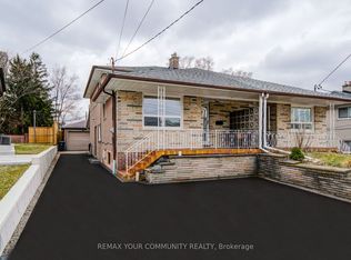 69 Wintergreen Rd, Toronto, ON M3M 2H9