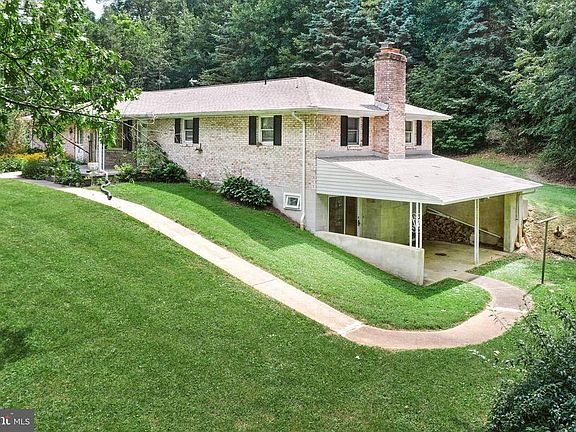 3rd image of 7324 Spring Rd