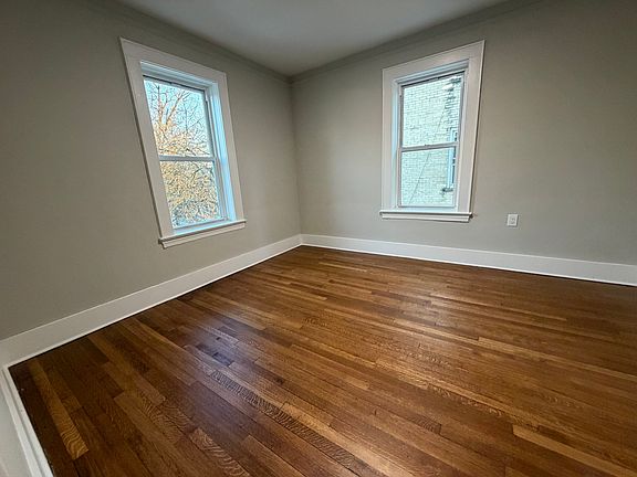 5th image of 500-04 W 7th St #307