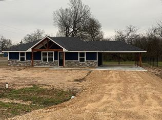 335 W Division St, Blossom, TX 75416