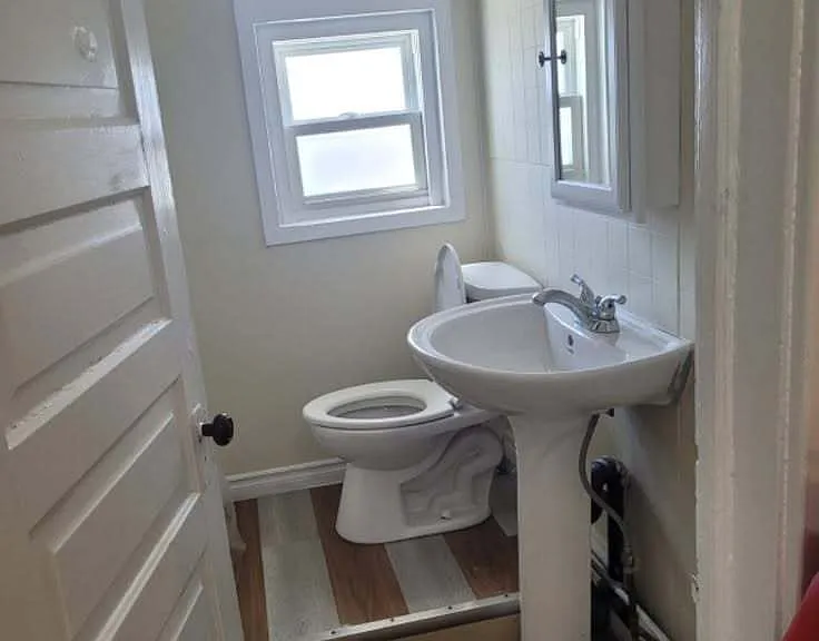 282 Pillette Rd — Photo 4