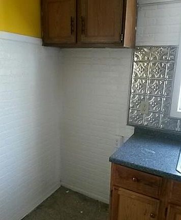 4th image of 619 Samuel Ave