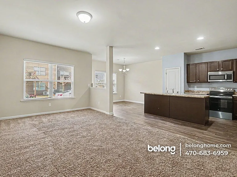 3335 Blue Springs Walk NW — Photo 3