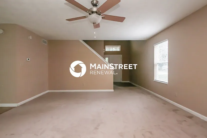 3338 Montgomery Dr — Photo 3