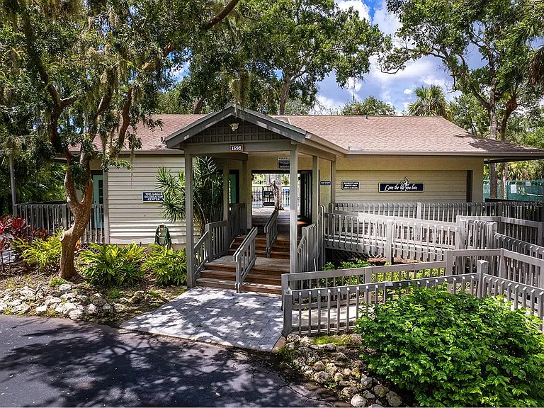 1756 Cottonwood Trl — Photo 40