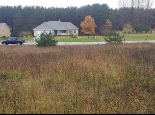 Long Wood Dr, Traverse City, MI
