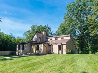 1944 Durham Rd, Guilford, CT 06437