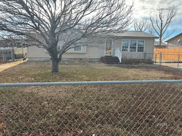 206 1st St, Wells, NV 89835