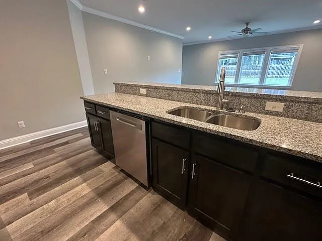 915 McNeil Ave — Photo 4