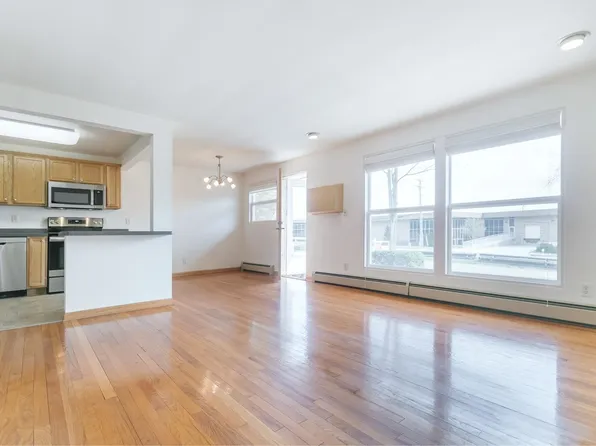 306 N Segoe Rd Unit 101, Madison, WI 53705