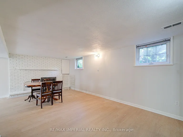 22 Miller Rd — Photo 16