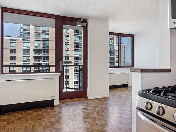4th image of 474 48th Ave APT 32C