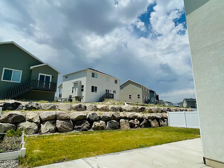 4772 E Silver Ridge Rd — Photo 31