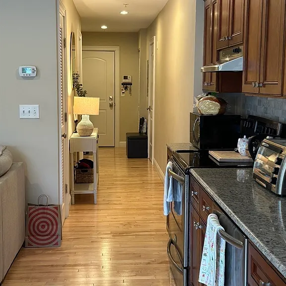 137 Court St #3 — Photo 12