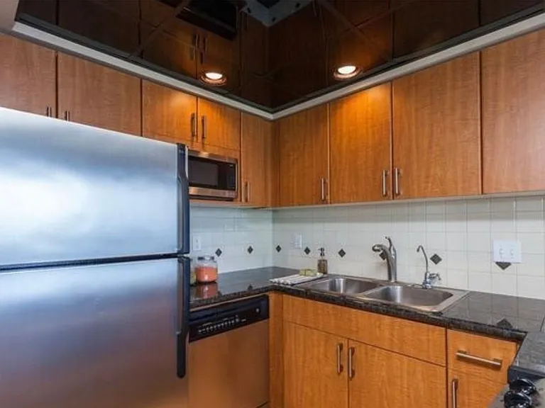 905 Cherry St #405 — Photo 6
