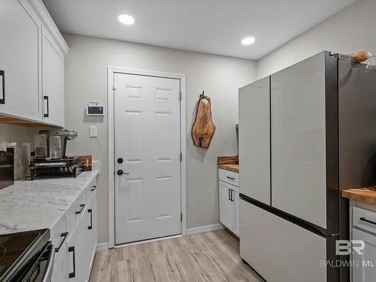 3075 Longleaf Dr — Photo 6