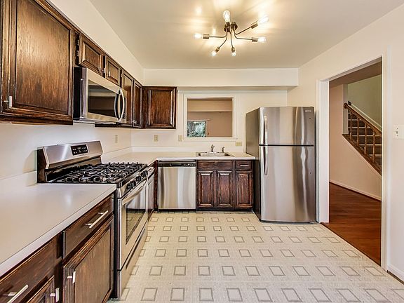 2nd image of 10726 Pine Haven Ter