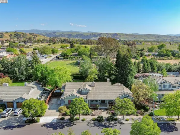 2328 Normandy Cir, Livermore, CA 94550