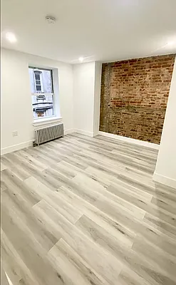 Rented by Jonis Realty | media 4