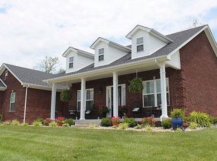 1052 Vineyard Way, Berea, KY 40403