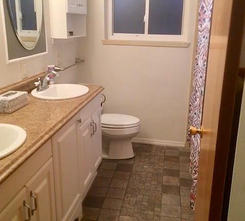 2nd image of 3828 Russell Blvd