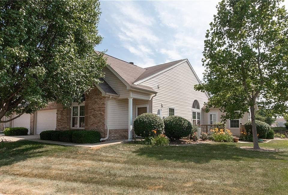 1st image of 17712 Crown Pointe Ct