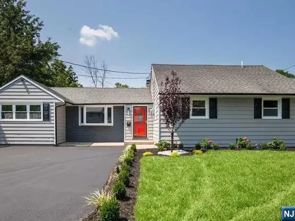 347 Forest Ave, Paramus, NJ 07652