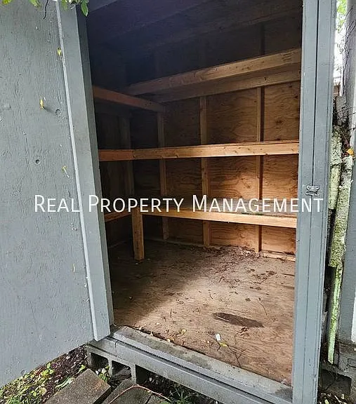 3977 Eastway Loop — Photo 25