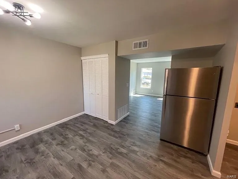 1007 Pine St — Photo 6