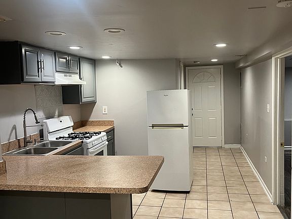 3rd image of 5834 S Morgan St #G