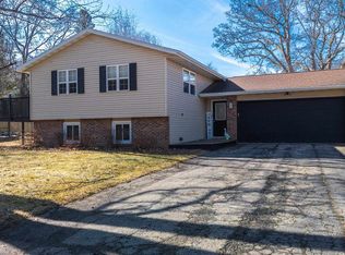 6102 Indian Mound Drive, Mcfarland, WI 53558