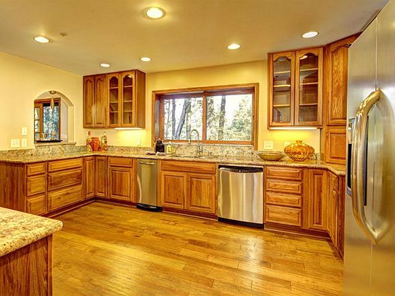 4th image of 28800 Big Basin Way