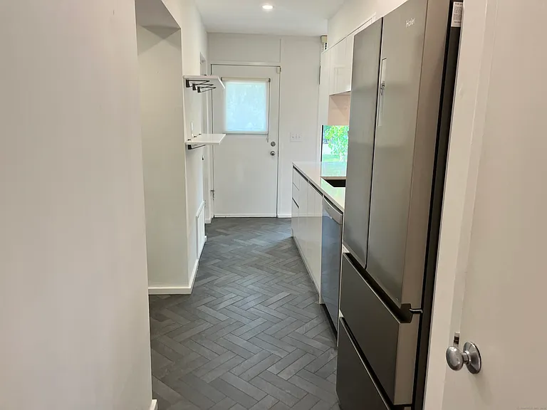 285 Greene St #285 — Photo 8