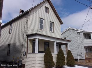 36 Broad St, Amsterdam, NY 12010