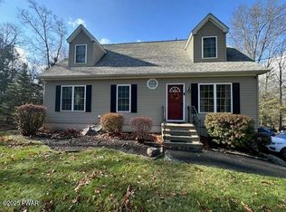 5158 Spring Dr, Swiftwater, PA 18370