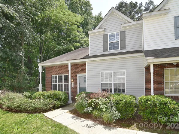 7855 Petrea Ln, Charlotte, NC 28227