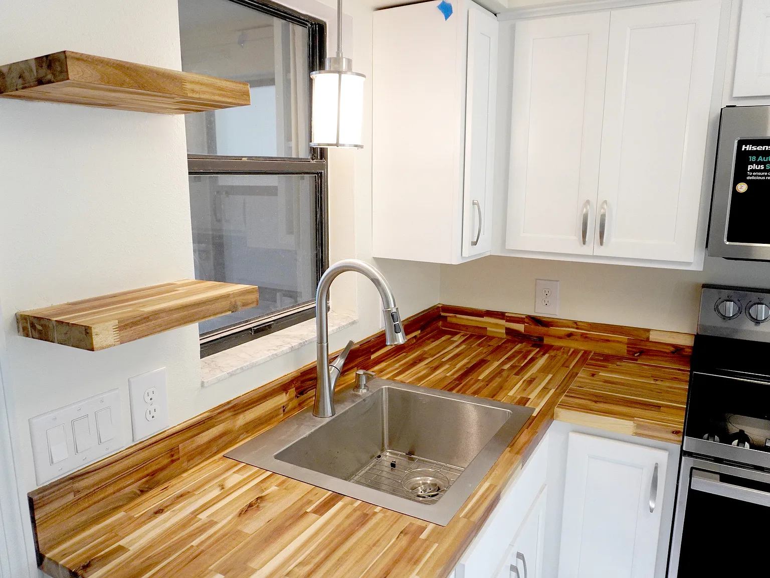 2 bed, 1400 sqft, $1,500 — Photo 3