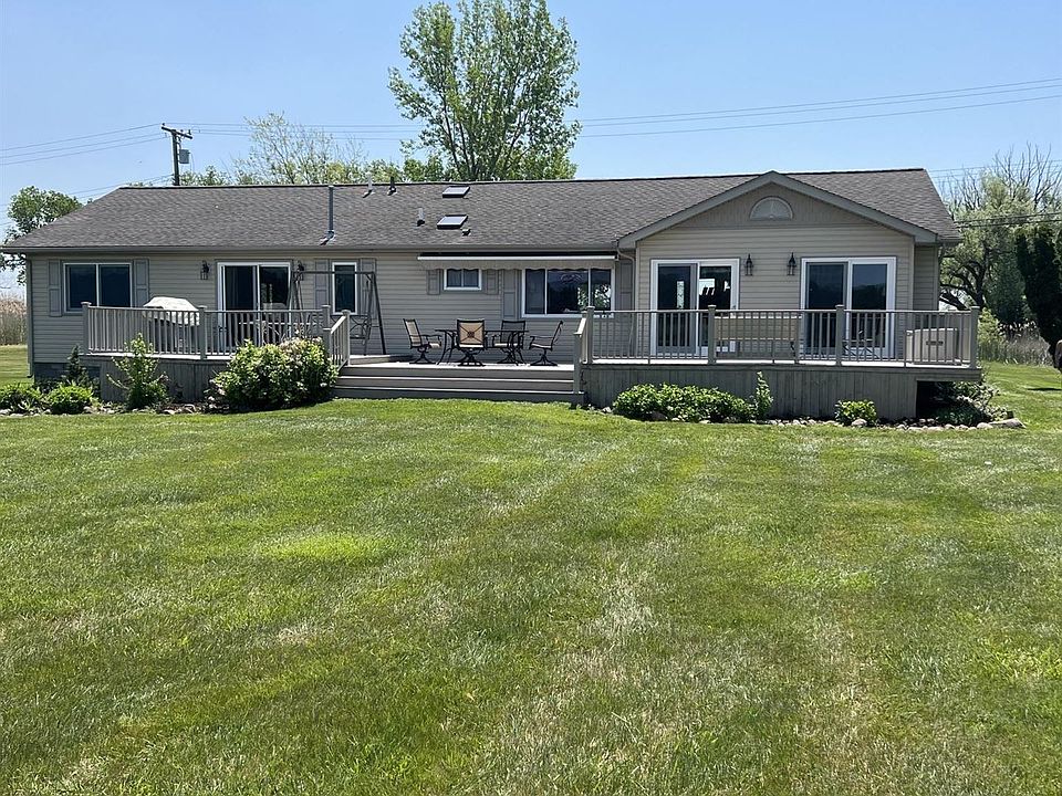 1st image of 4832 Middle Channel Dr