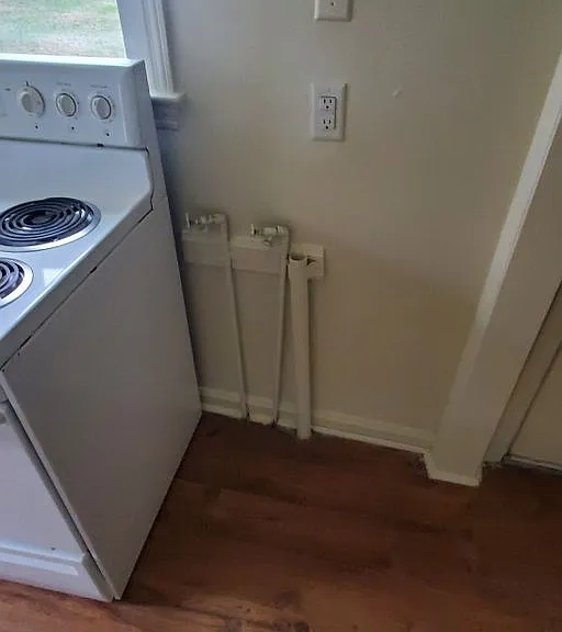 1721 Boone St — Photo 3