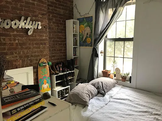 Rented by Premier Metro Realty Corp | media 34