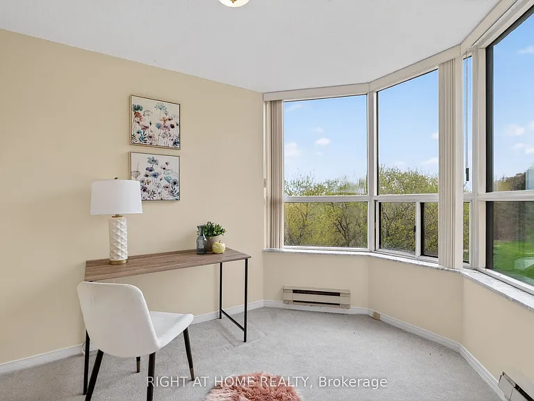 6 Humberline Dr #323 — Photo 24