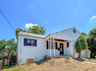 2713 Navarre Dr, Chevy Chase, MD 20815