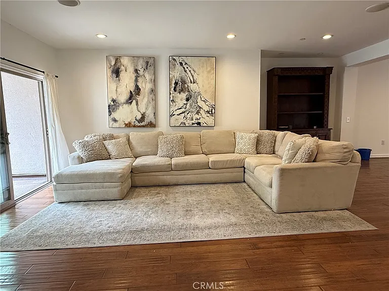 1410 N Curson Ave #105 — Photo 12