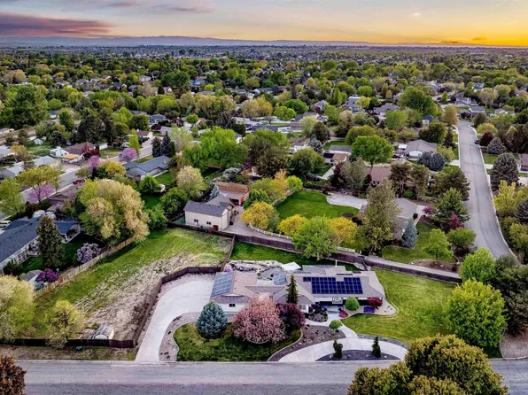 3355 S Summerset Way, Boise, ID 83709