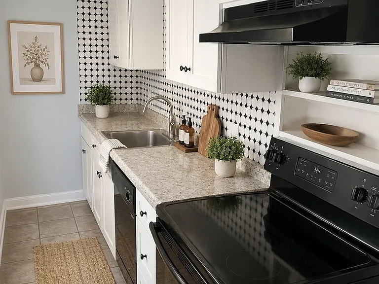 89 Kenoza Ave #1 — Photo 2