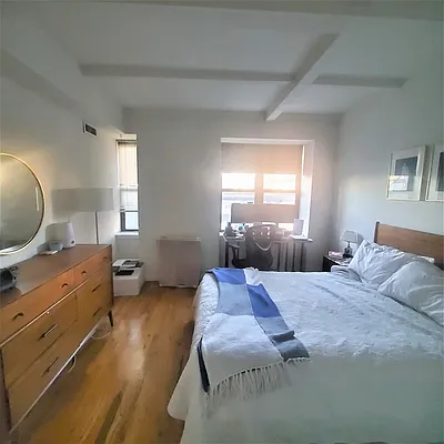 Rented by Green Home NY Realty LLC | media 10