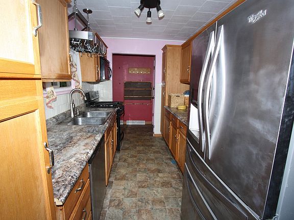 4th image of 1410 E Maple Beach Dr