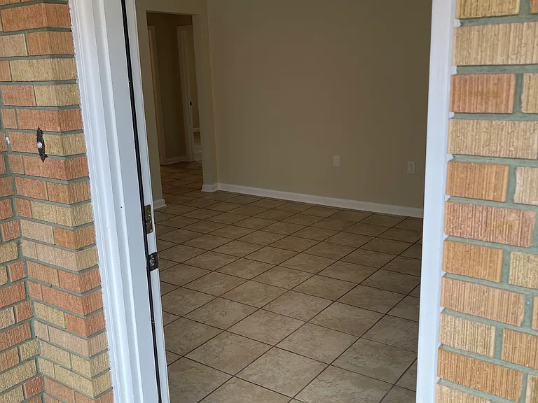 1124 Front Entrance